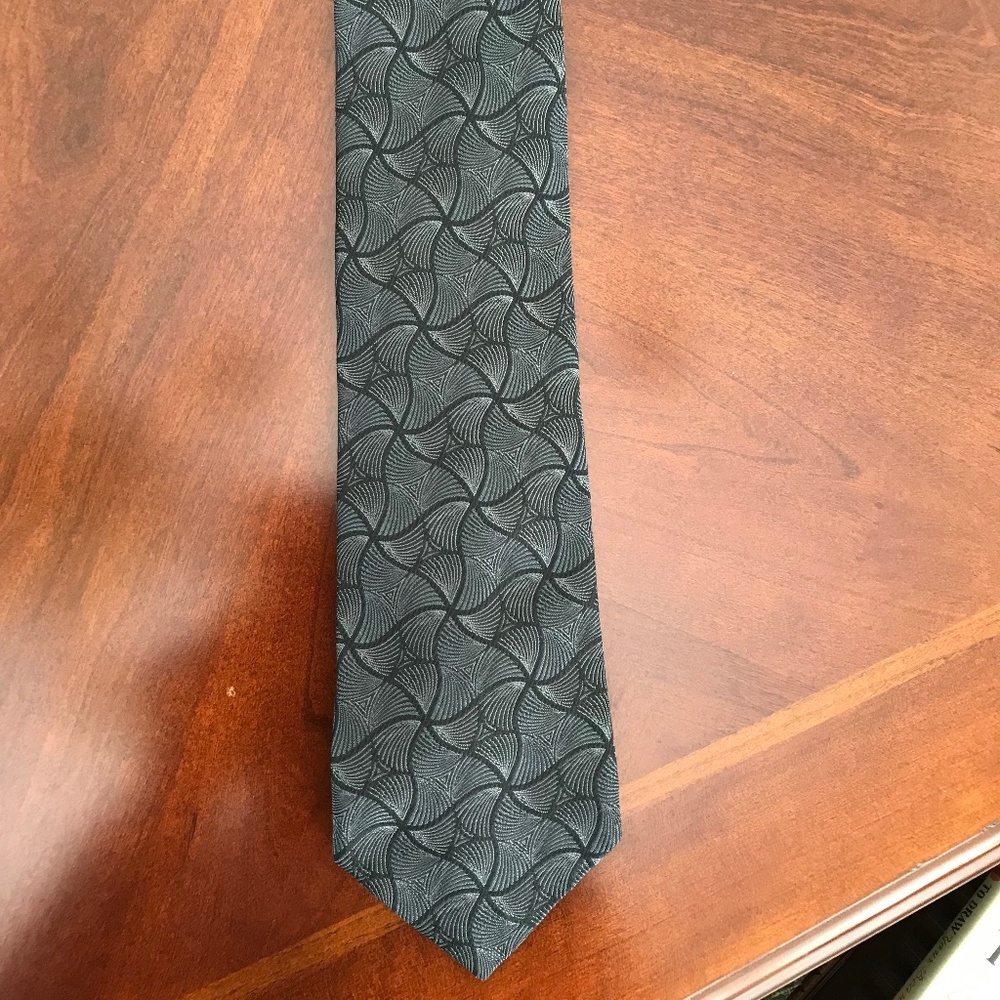 XMI Platinum tie